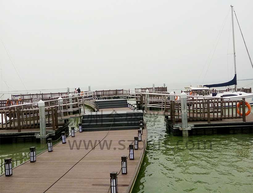 蘇州鎮(zhèn)湖浮箱碼頭